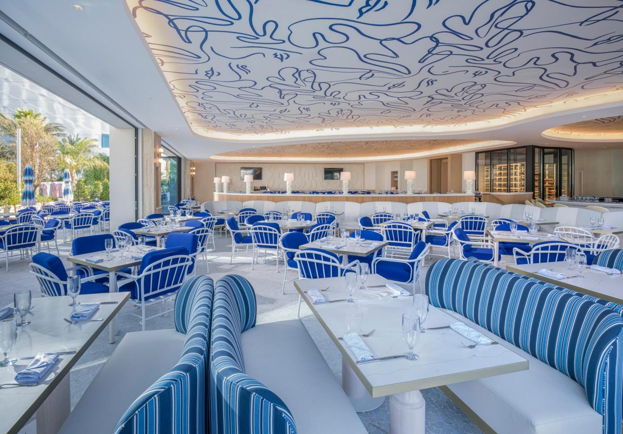 Fontainebleau Las Vegas Bagian luar foto The interior of the restaurant