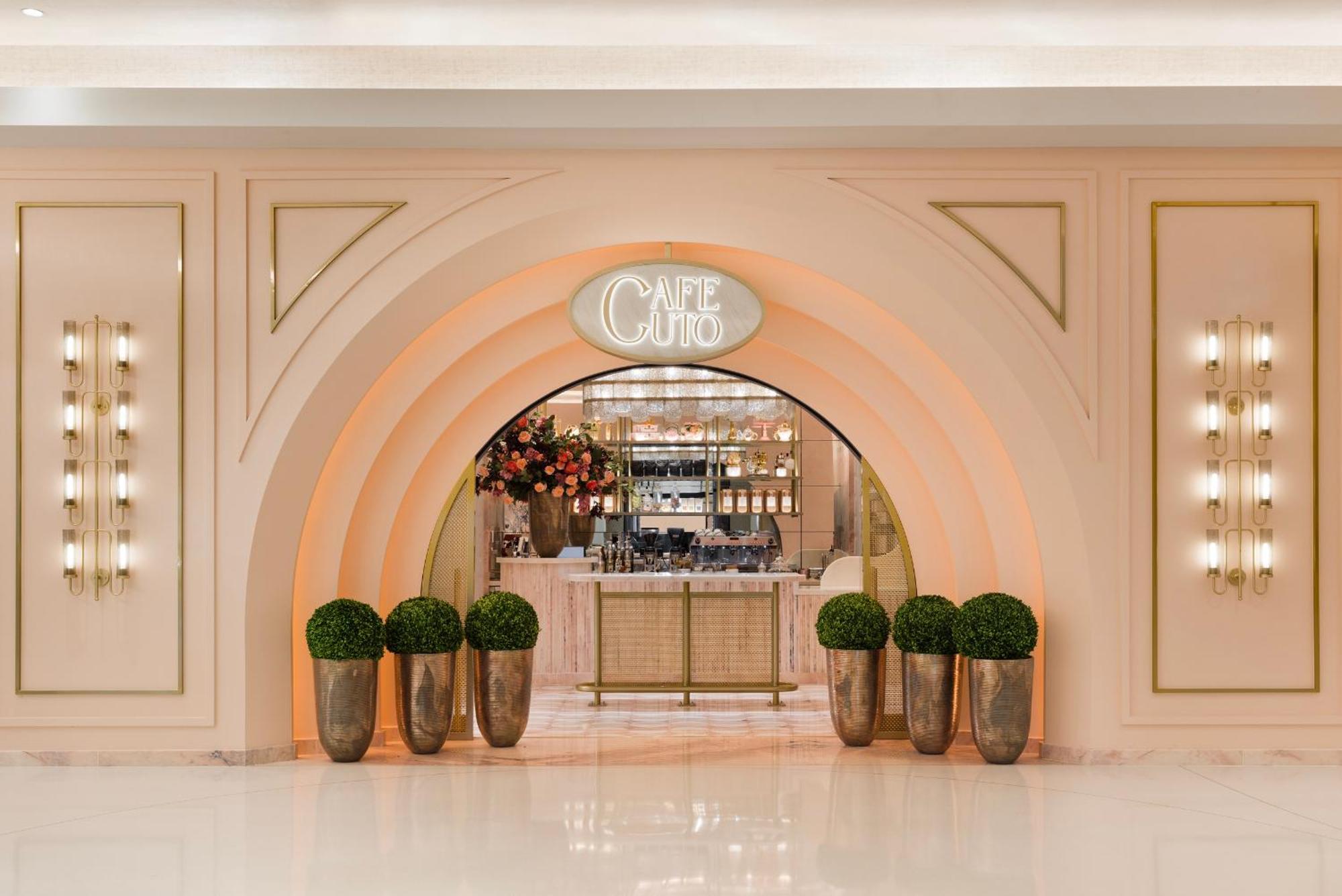 Fontainebleau Las Vegas Bagian luar foto Café at The St. Regis