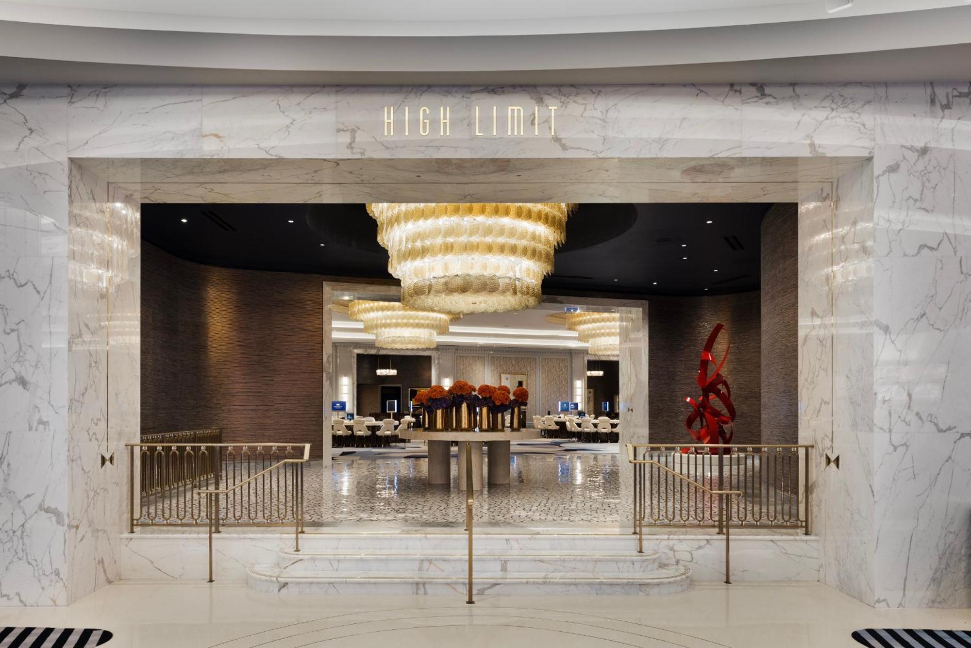 Fontainebleau Las Vegas Bagian luar foto High Limit Lounge at Wynn Las Vegas